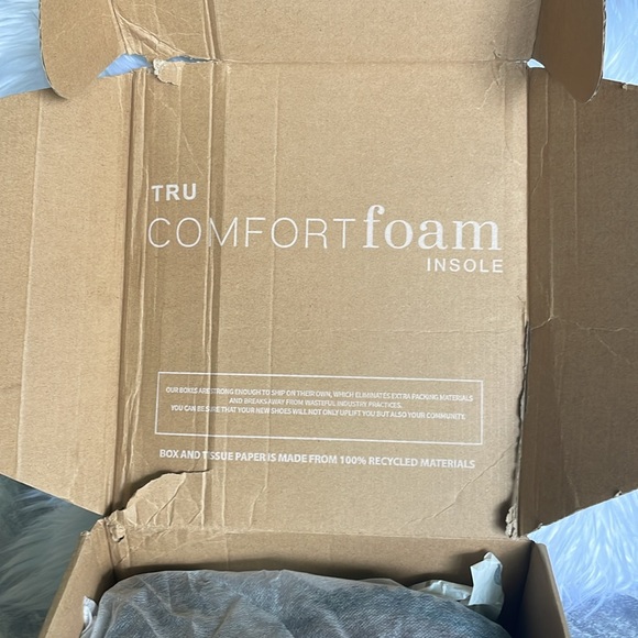 Hallie Bottie … OPEN BOX!! $$$ - Picture 5 of 6